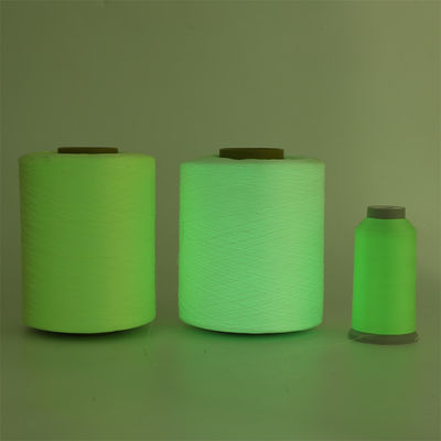 OEM 450D Glow Dark Yarn Inverno Glow Yarn 8 horas Tempo de brilho