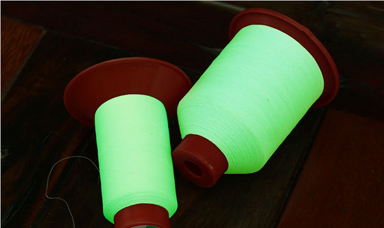 150D Glow In The Dark Yarn Crochet Verde Fio de bordado luminoso