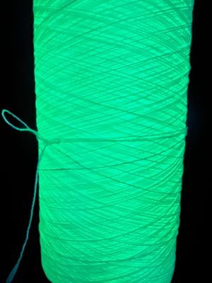 Luminoso brilho no escuro Fios de crochê FDY para tecelagem de tricô